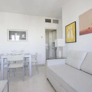 Rentalsevilla Confortable Cerca Del Barrio De Santa Cruz Appartamento Siviglia